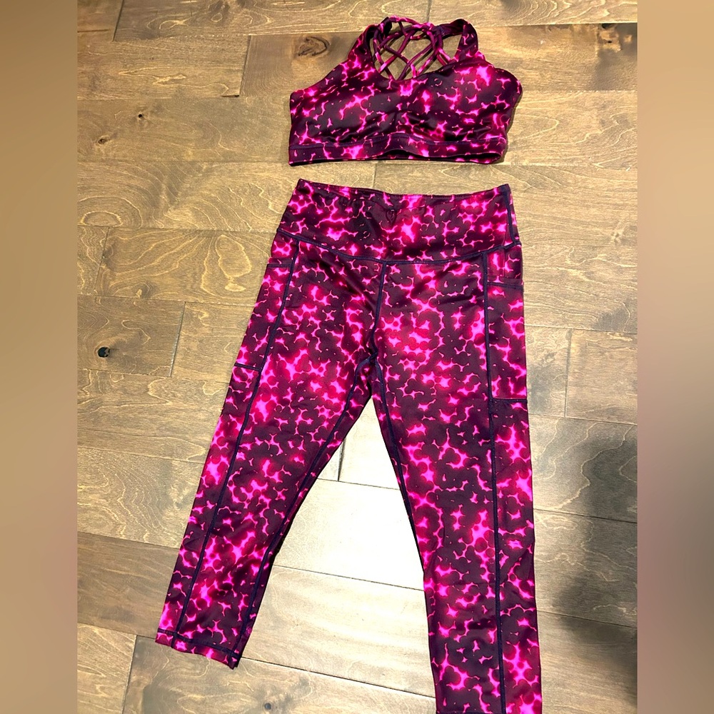 CVG Capri Leggings with Bra Set